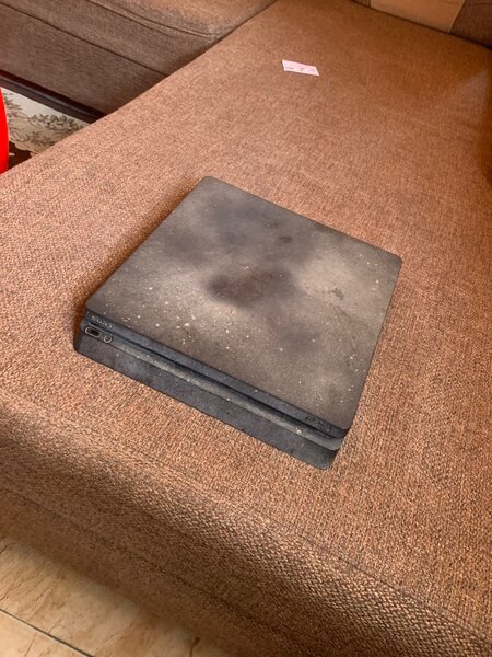 Ps4 slim
