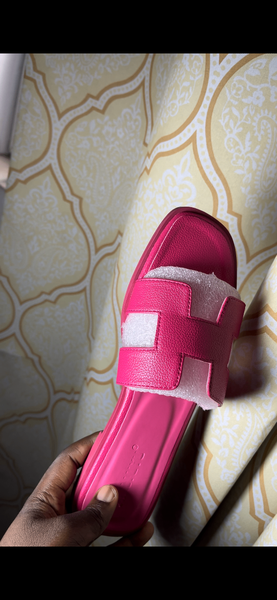 Ladies slippers
