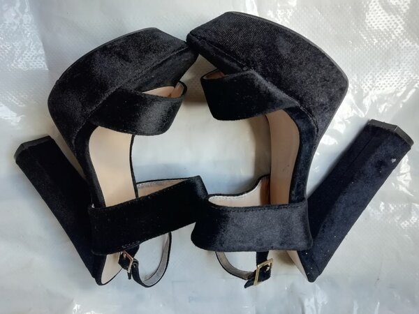 Thrift heels