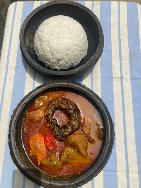 Riz avec sauce graine