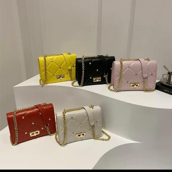 Akros' collection