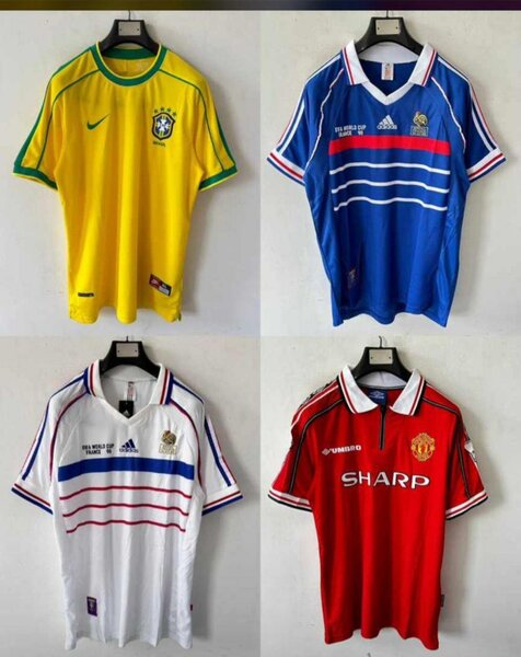 Maillots vintage(old version) disponibles