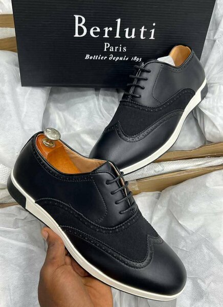 Berluti Balladeuses
