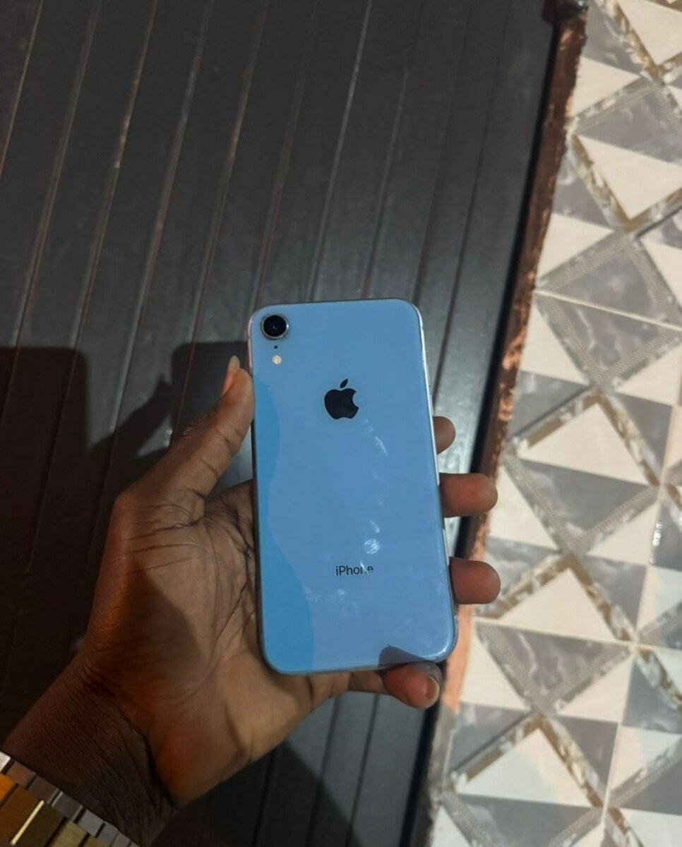 iPhone XR