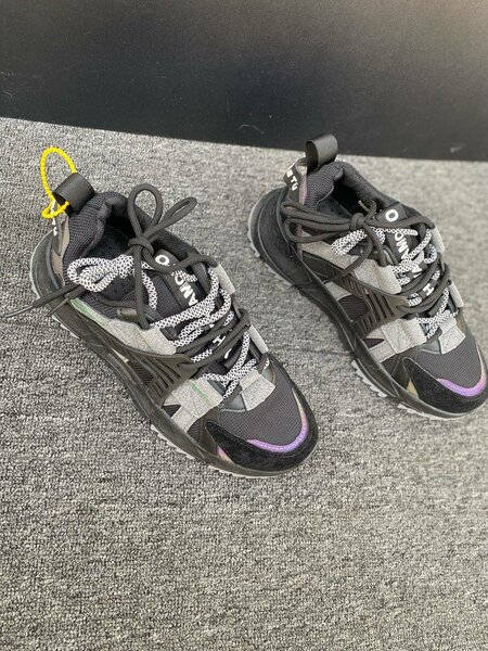 Unisex sneakers