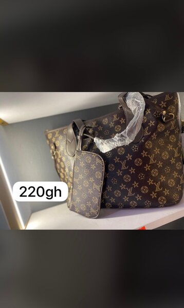 Ladies hand bag