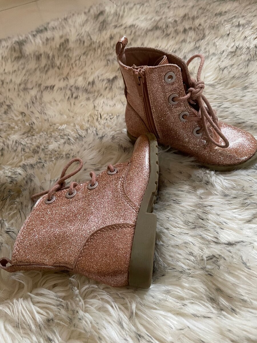 Kids shoes