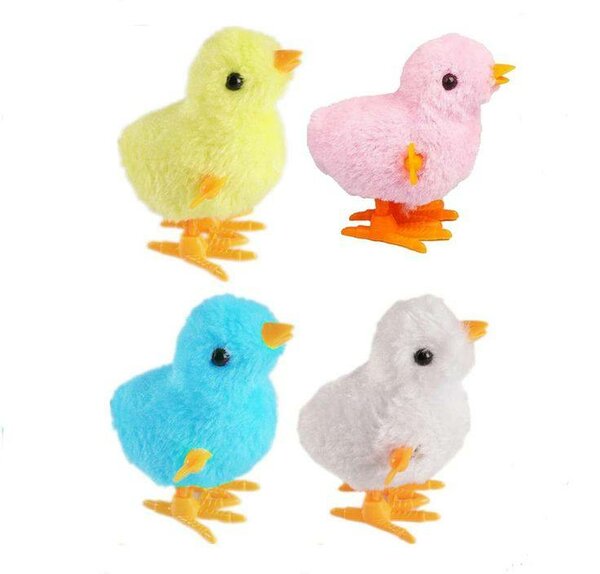 Poussins en peluche colorés