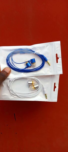 Wired Headphones