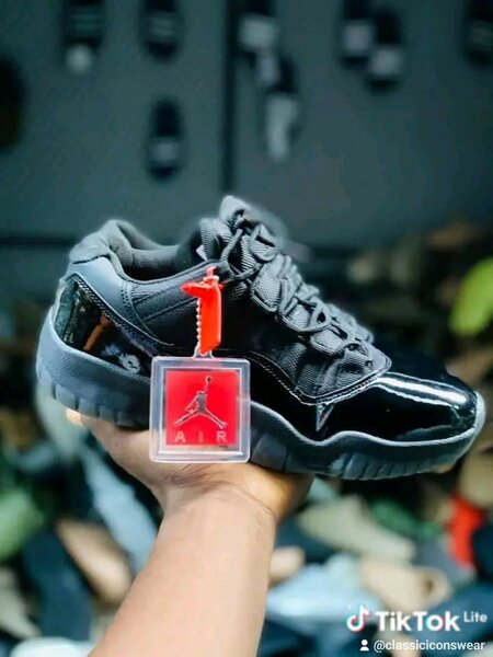 Jordan 11