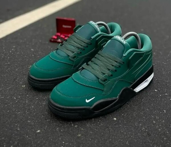 AIR JORDAN SNEAKER