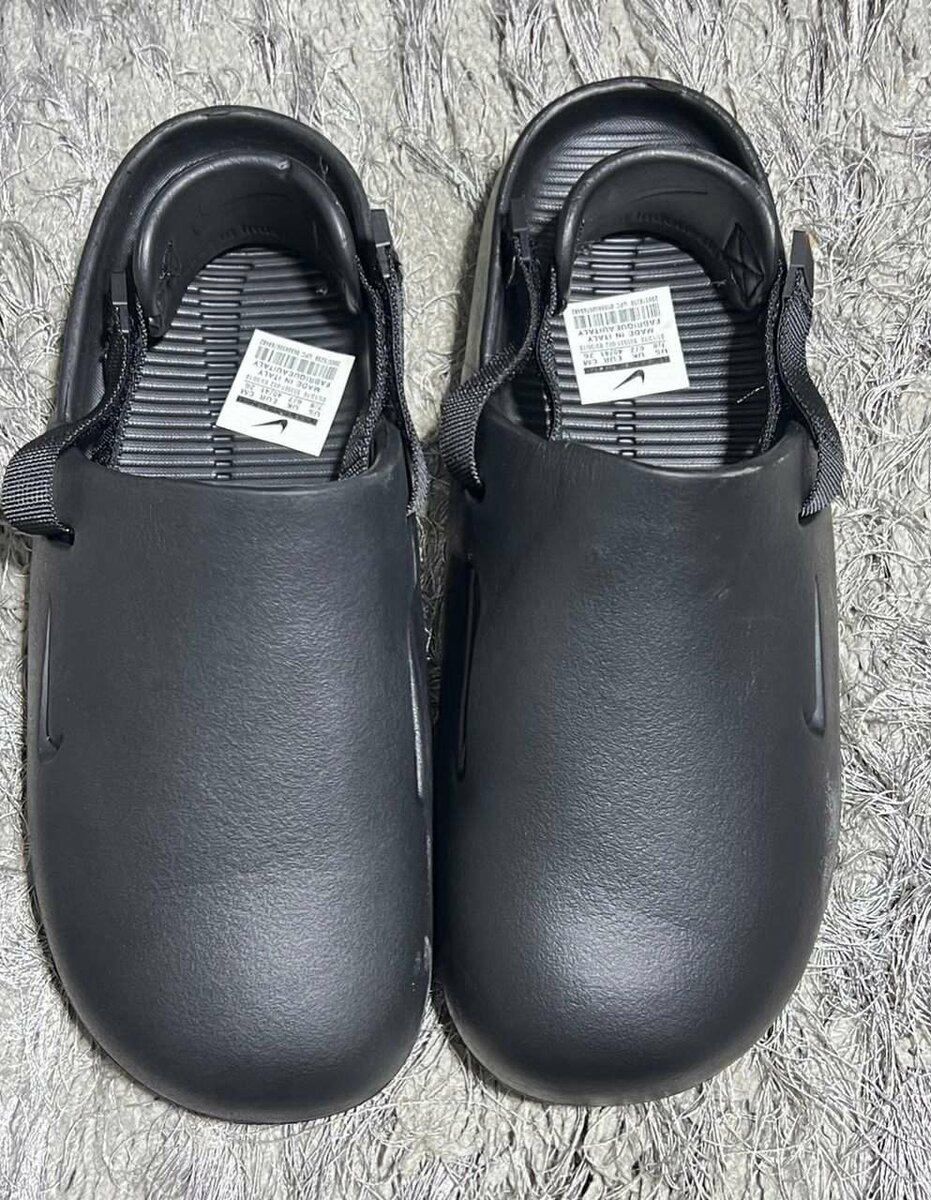 Chaussures en gomme