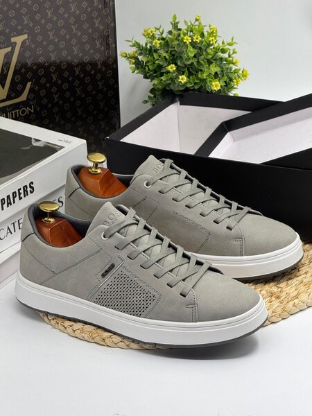 BOSS GREY AND WHITE