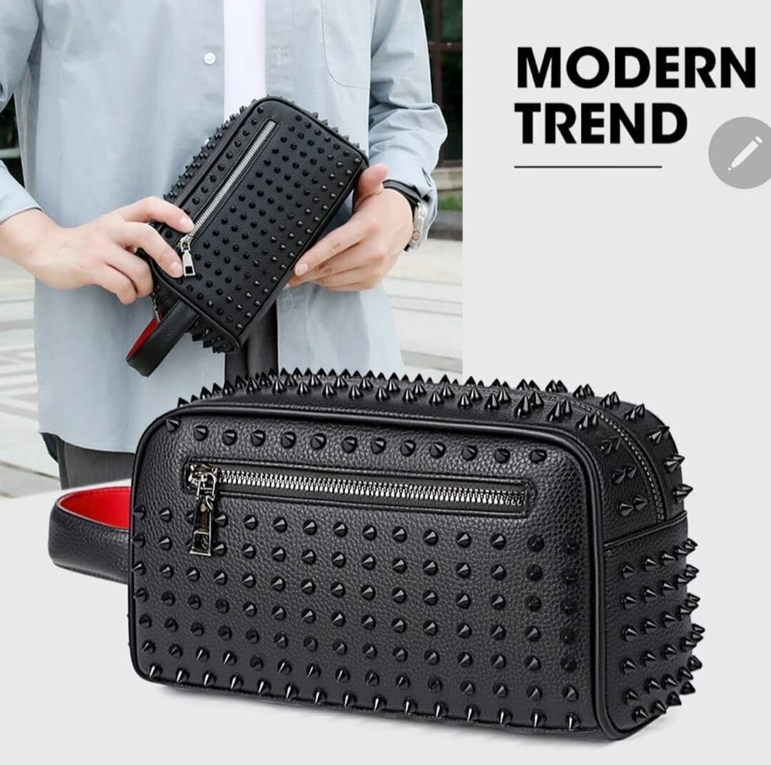 Sac pochette louboutin