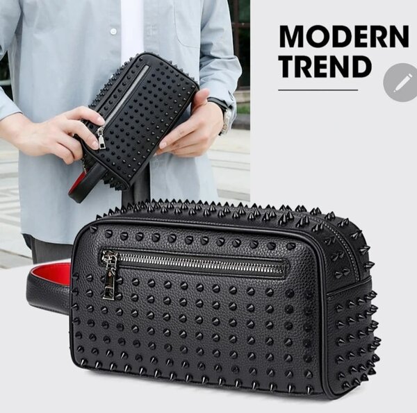 Sac pochette louboutin