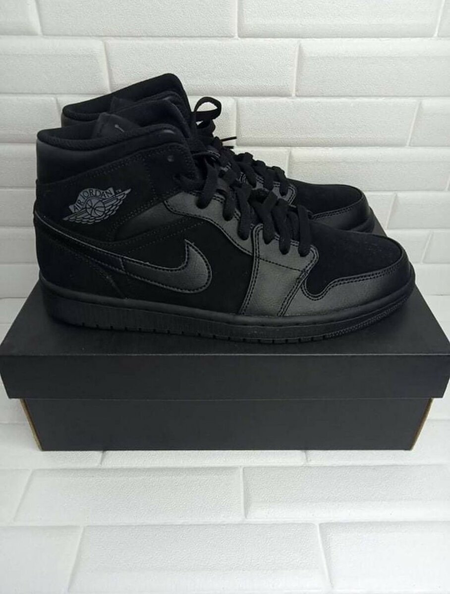 AIR JORDAN 1