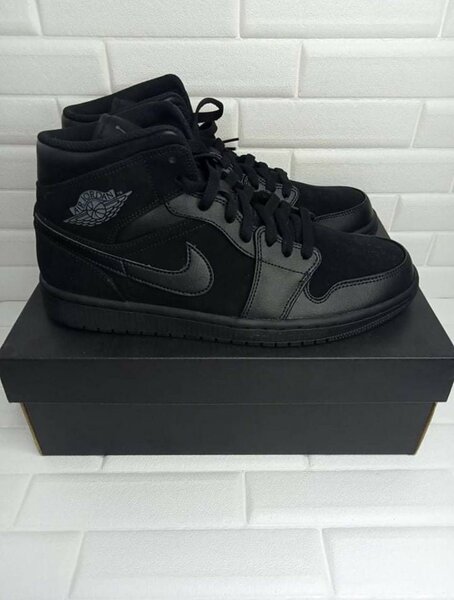 AIR JORDAN 1