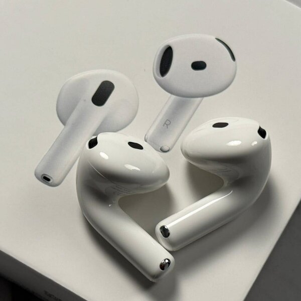 Apple AirPods 4 ANC - UBC-C de très bonne qualité disponible