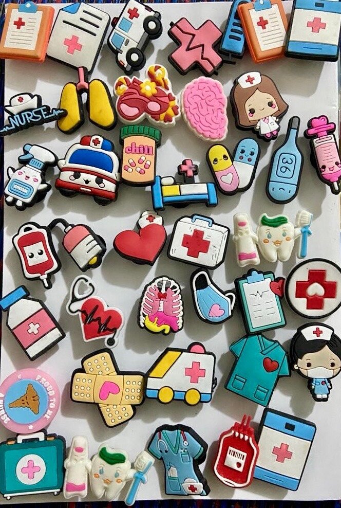 Pins crocs