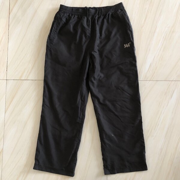 Trackpants