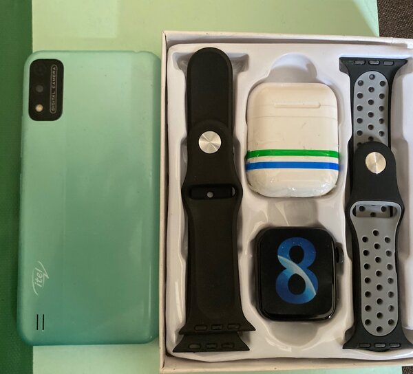 Itel + montre intelligente