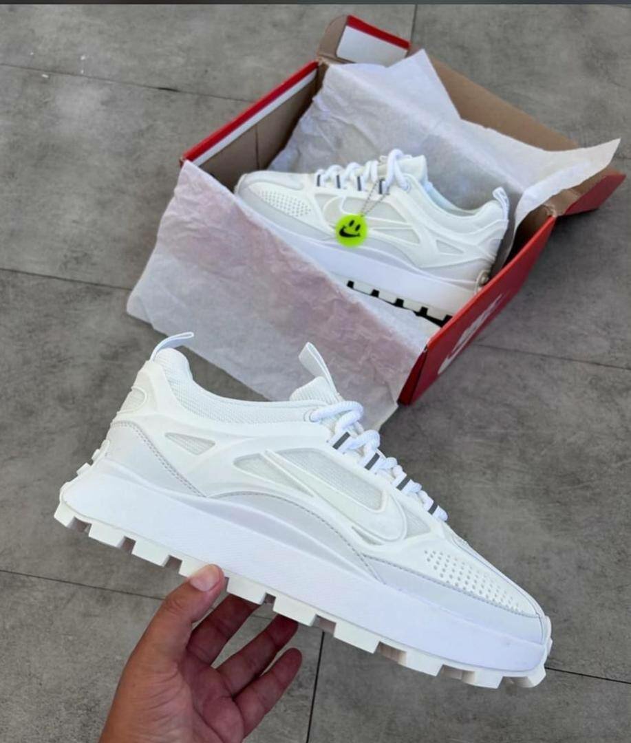Baskets blanches tendance homme