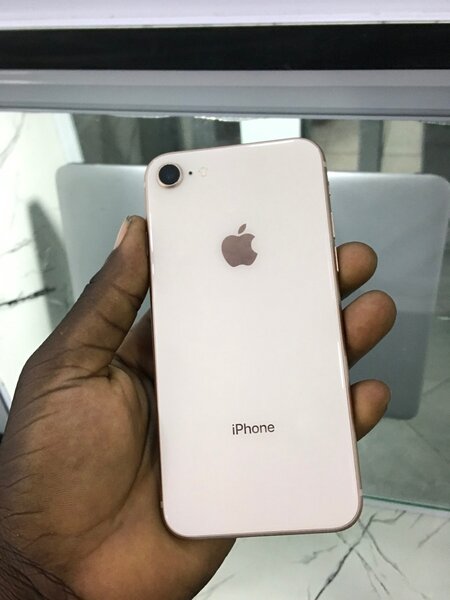 iPhone 8