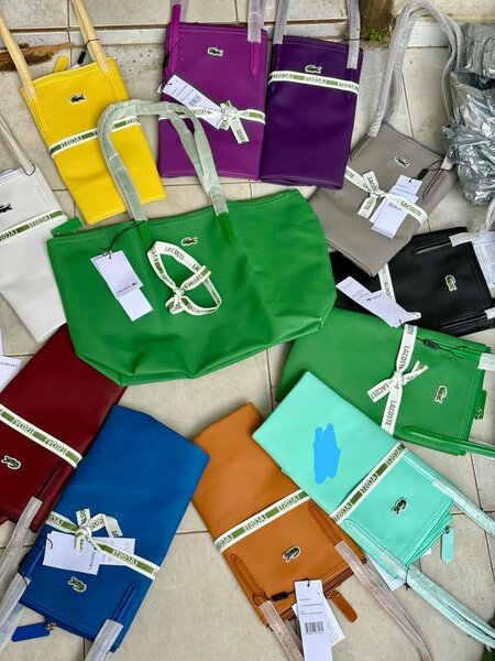 Sac Lacoste