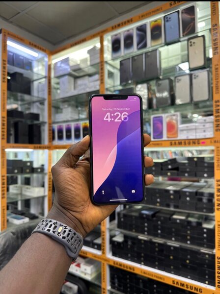 iPhone 11 Pro Max