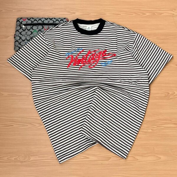 Unisex T shirts