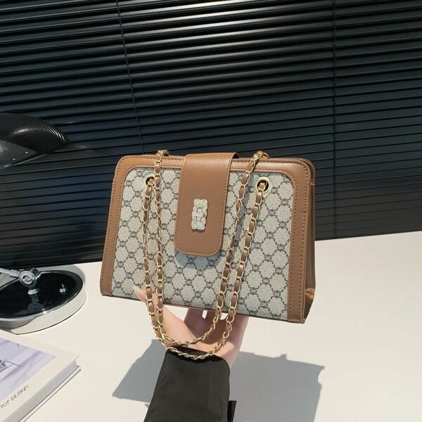 Trendy bag