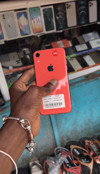 iPhone 64 Go Rouge