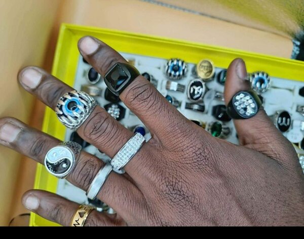Men rings