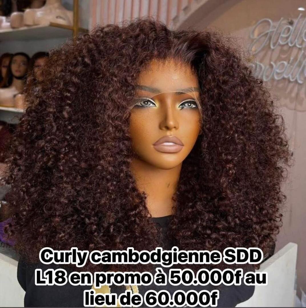 Perruque Bouclée Cambodgienne