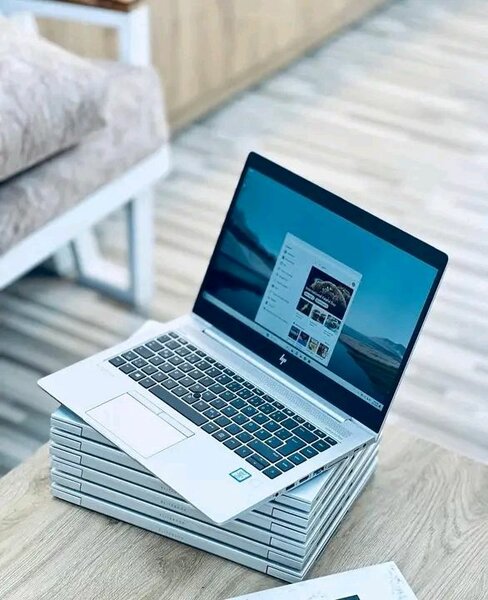 Ordinateur portable moderne 14 pouces