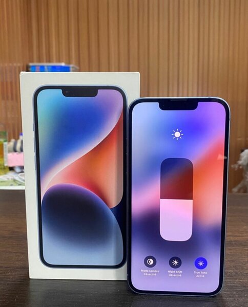 IPhones 14 simple