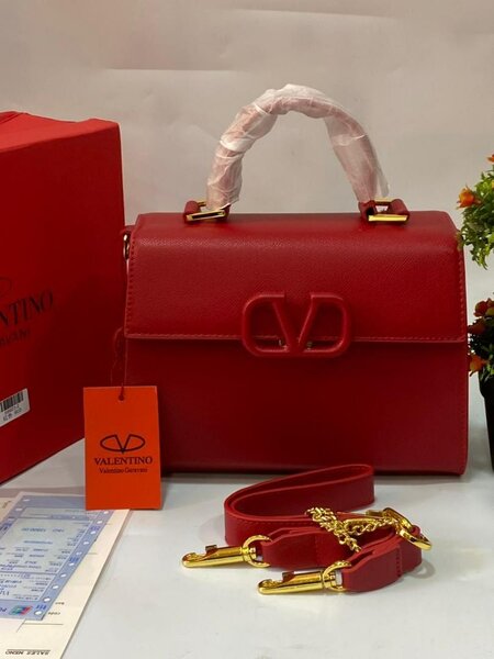Hand bag's