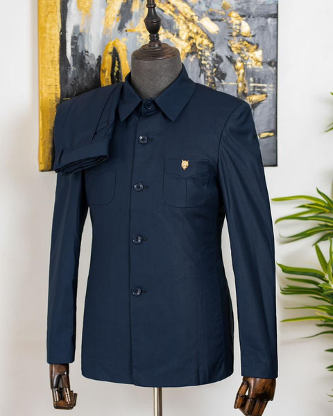 Suit bleu