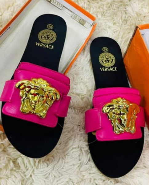 slippers 