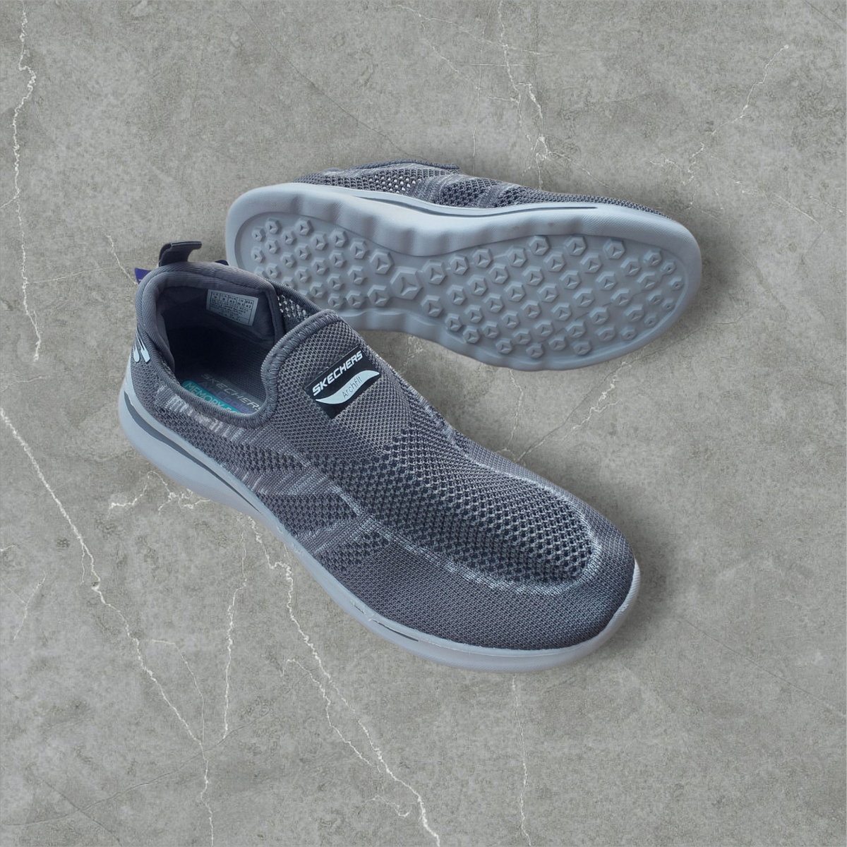 Sketchers Sneaker Sz 41