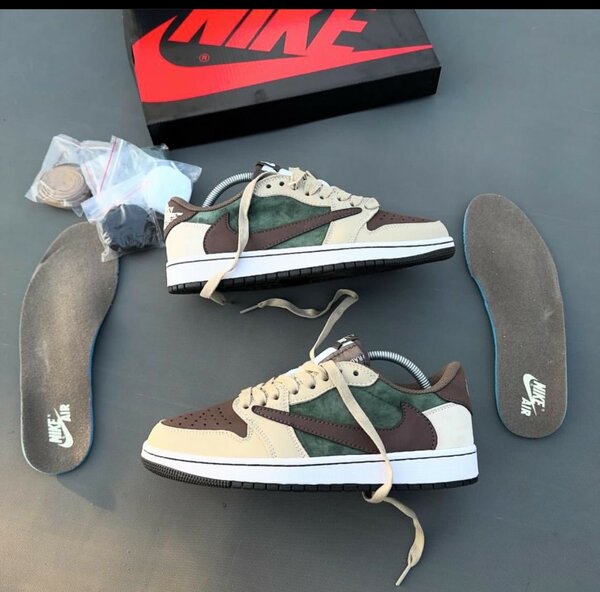 AIR JORDAN 1