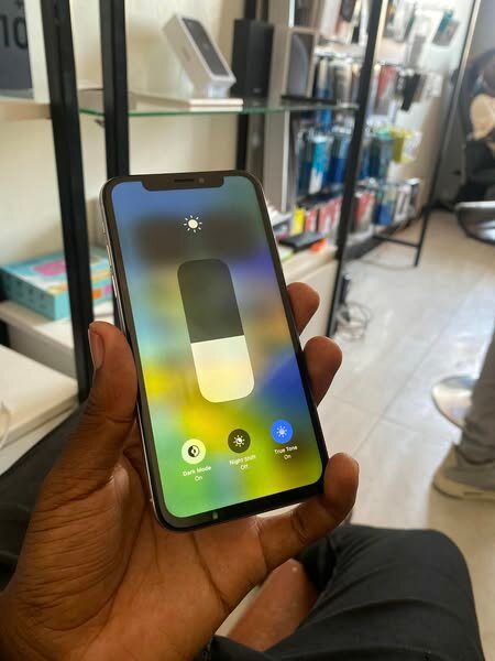 iPhone X 64Gb