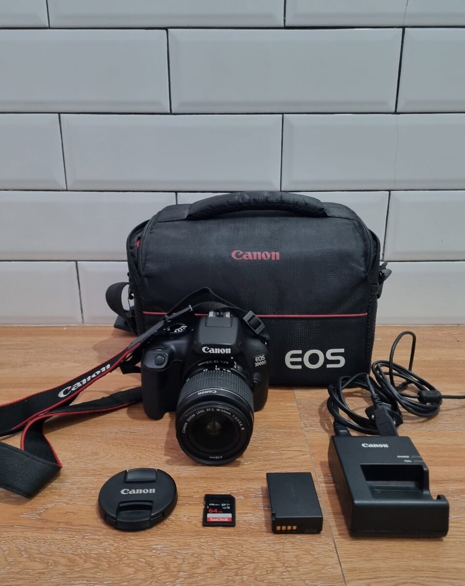 Canon EOS 3000D Kit DSLR