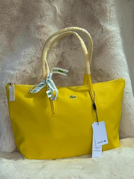 Sac Lacoste