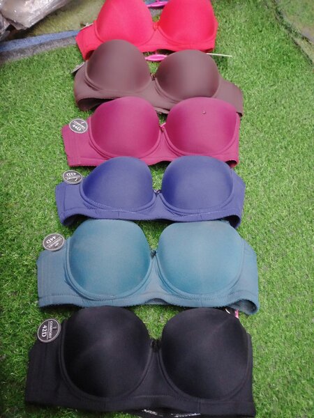 Bra's