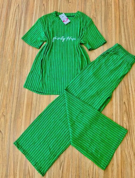 Vainly Hope 2 piece