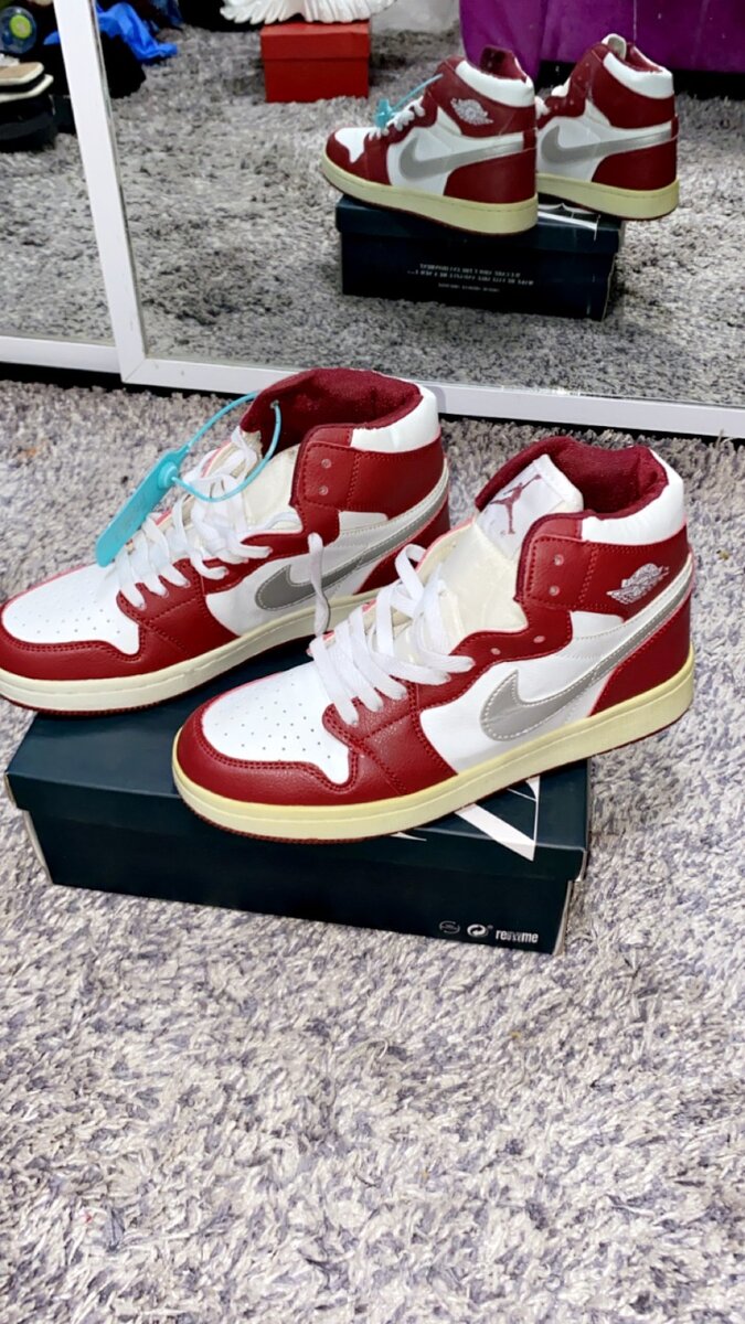 Nike
