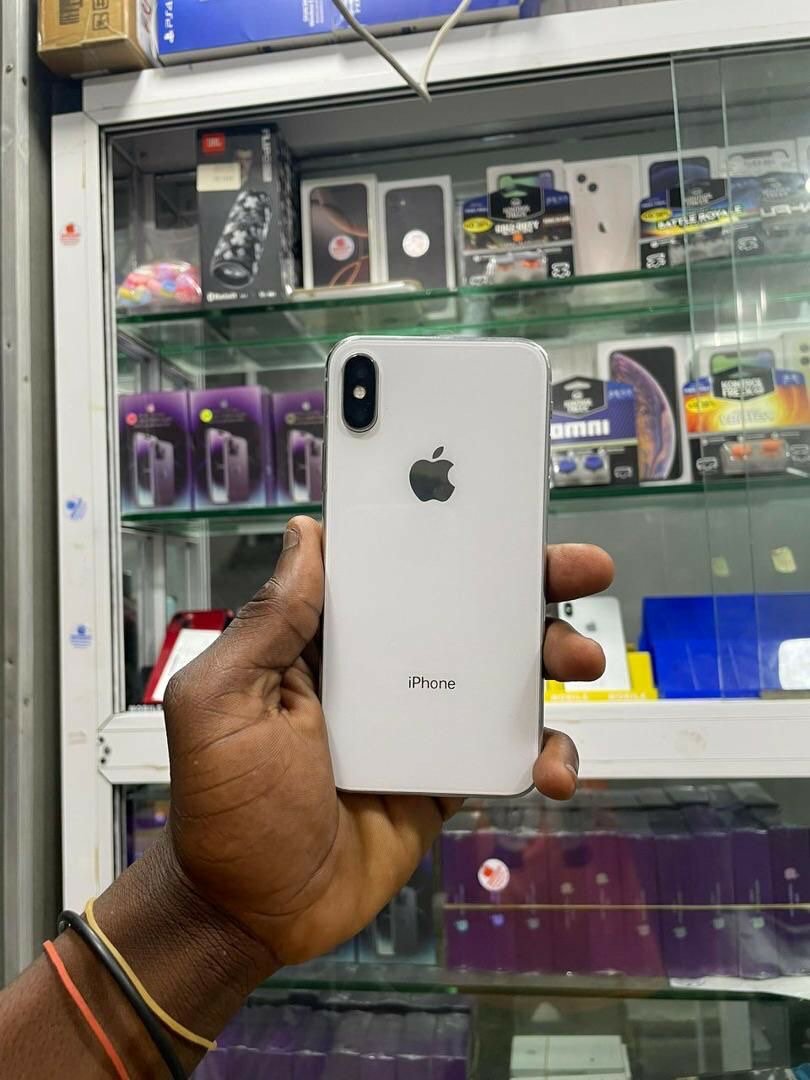 iPhone X 64giga casineuf sans Face ID