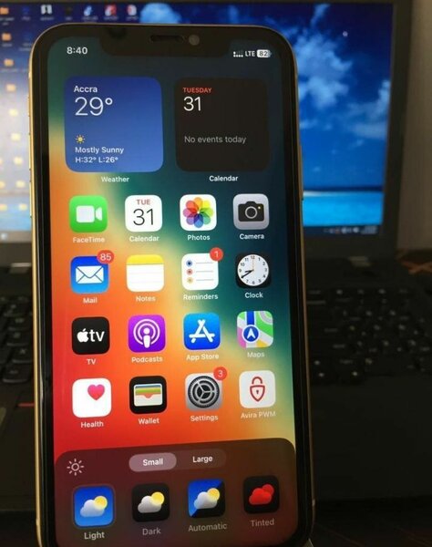 iPhone 11