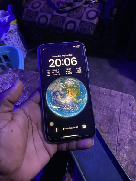 iPhone 11 simple